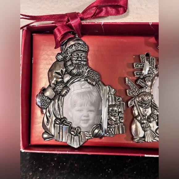 Gorham Set of 3 Silverplated Picture frame ornaments - Picture 2 of 5